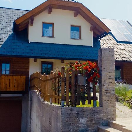 Bed and Breakfast Al Sentiero Di Charly Tarvis Exterior foto